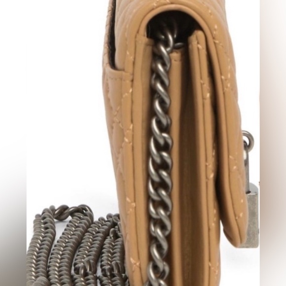 Kurt Geiger London Quilted Chain Wallet Crossbody Nude Beige NWT - Picture 4 of 10